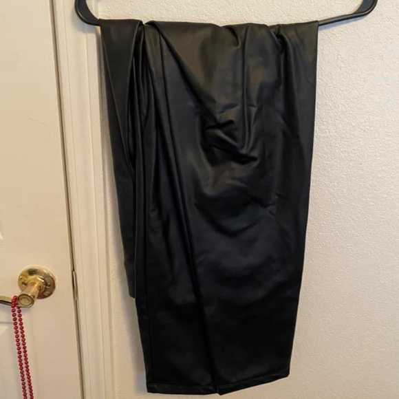 Pants - Leather Leggings
